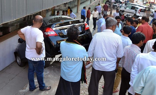 Car plunges 3